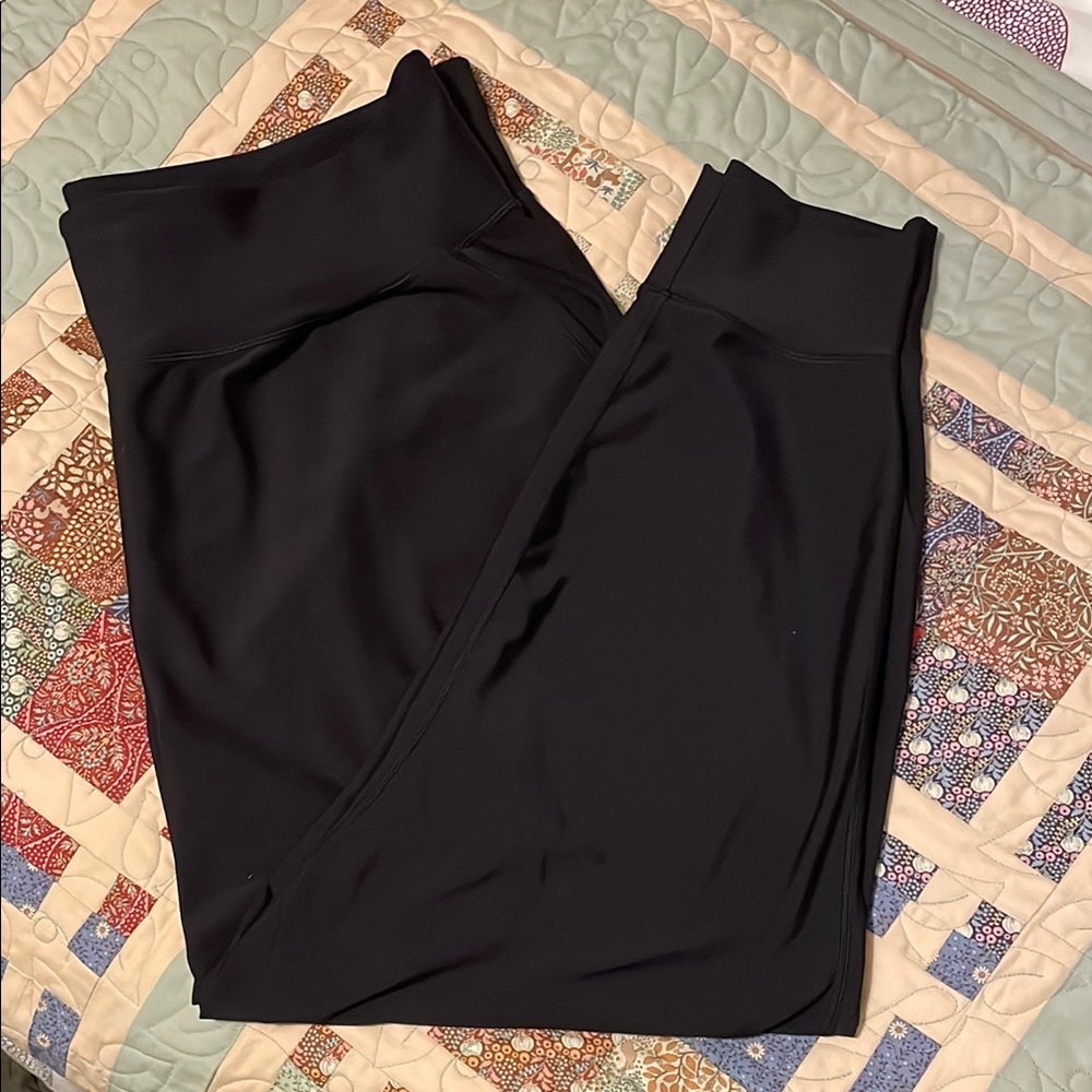 Women’s Old Navy Active Black Joggers